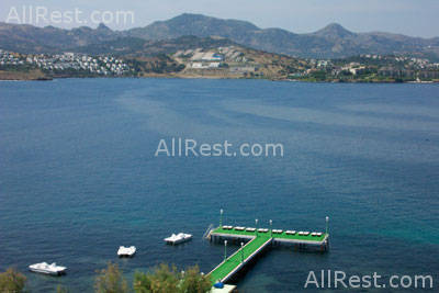 Dia Beach Club 5